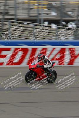media/Oct-15-2022-Fastrack Riders (Sat) [[9a18b22502]]/Level4/Start Finish 900am/